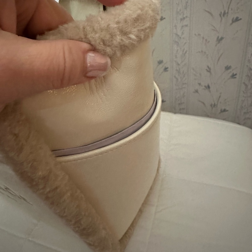 Kate Spade Cream Tote with Sherpa Trim - Picture 5 of 13
